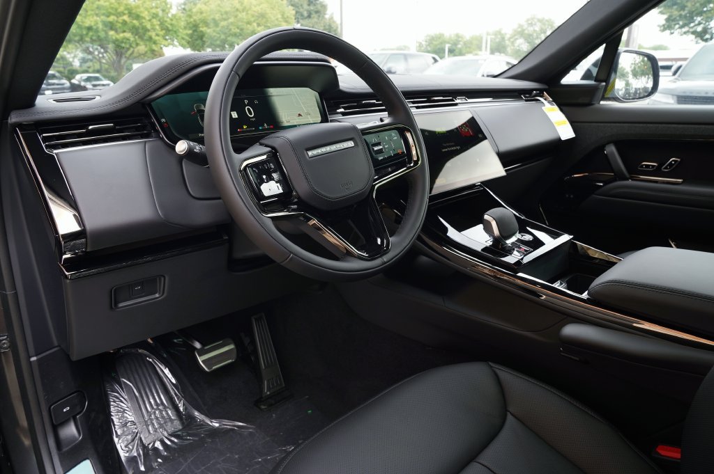 New 2026 Land Rover Range Rover Sport Dynamic SE AWD/4WD image 14