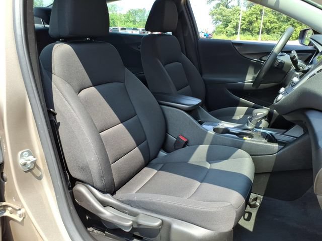 Used 2024 Chevrolet Malibu LT FWD image 9