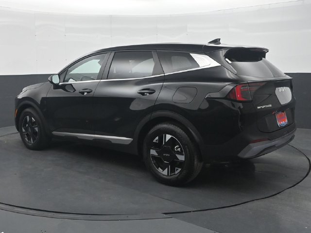 Used 2026 Kia Sportage LX FWD image 5
