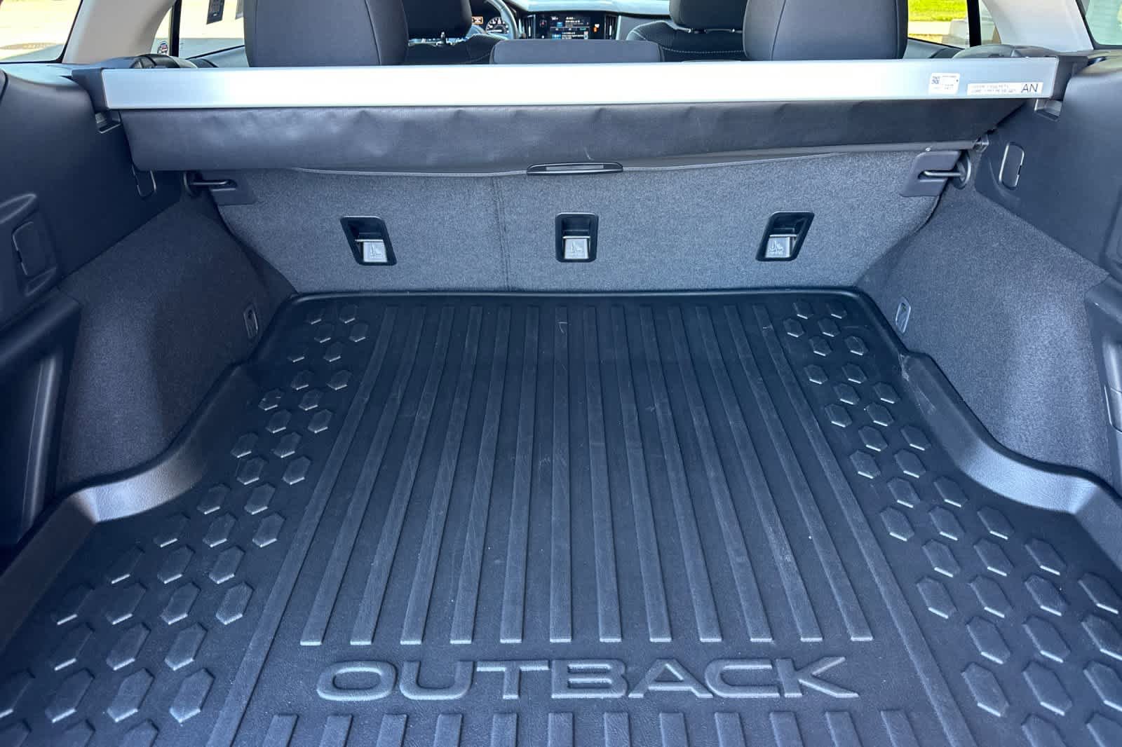 Certified 2025 Subaru Outback Premium w/ Popular Package #1A AWD/4WD image 14