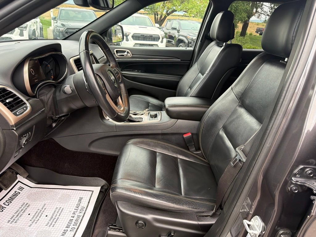 Used 2017 Jeep Grand Cherokee Limited AWD/4WD image 24