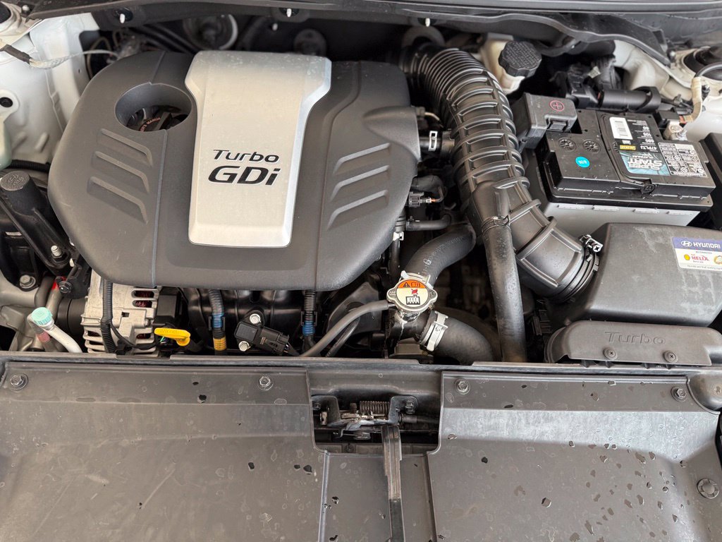 Used 2016 Hyundai Veloster Turbo FWD image 36