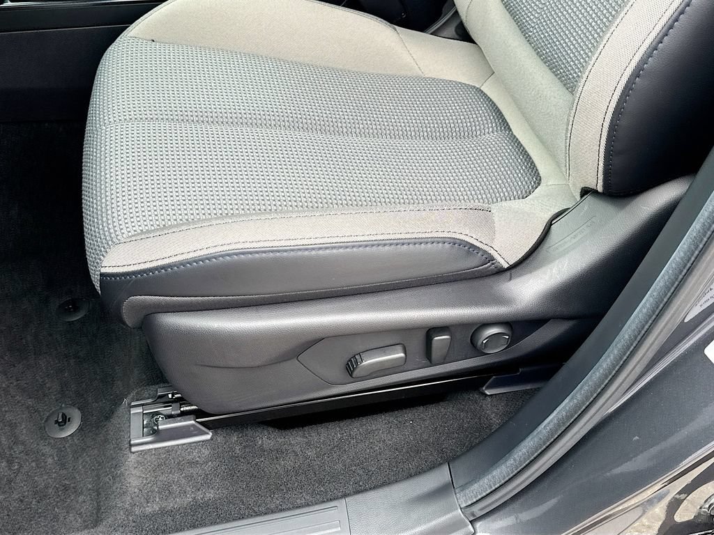 Used 2026 Subaru Forester Premium AWD/4WD image 23