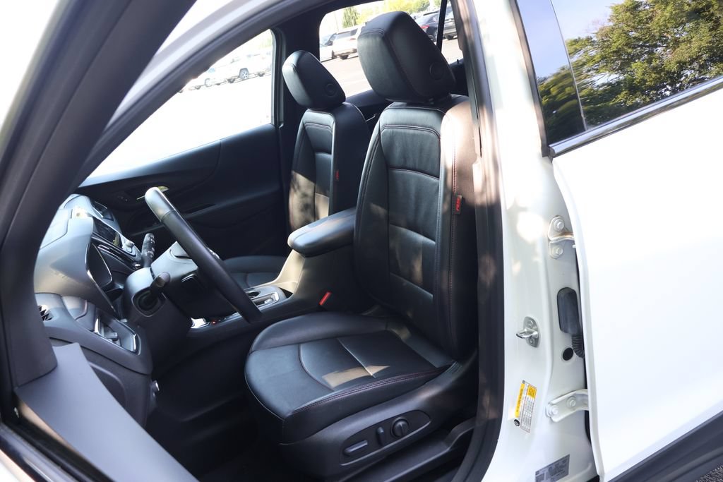 Used 2023 Chevrolet Equinox RS w/ RS Leather Package AWD/4WD image 34