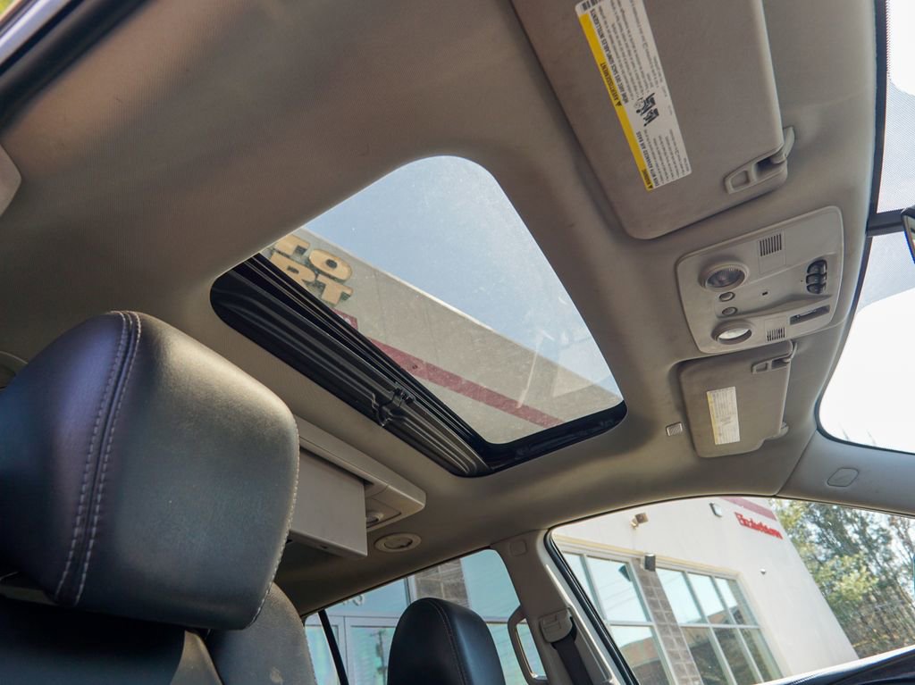 Used 2017 Buick Enclave Premium w/ Experience Buick Package image 30