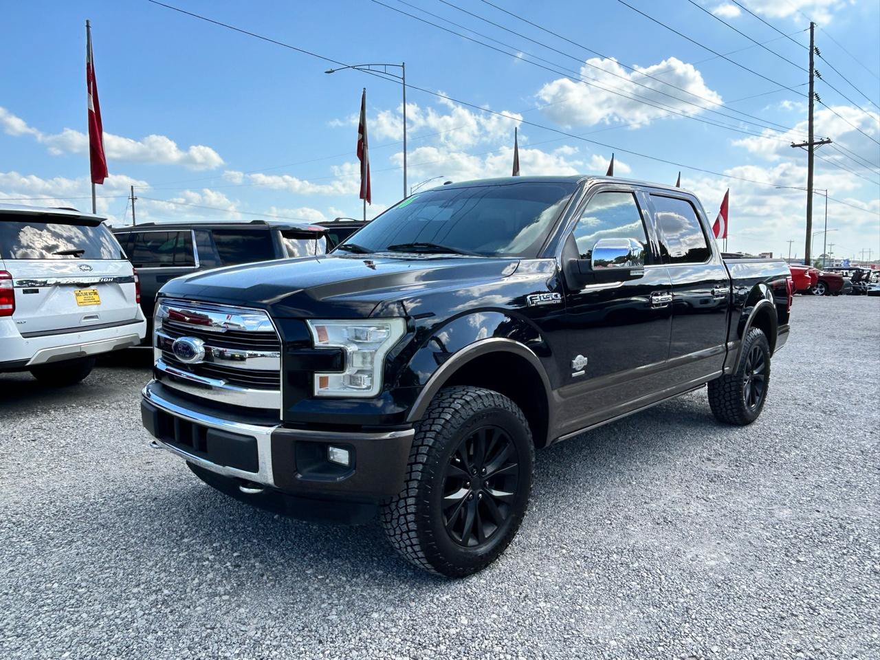 Used 2016 Ford F150 King Ranch w/ Equipment Group 601A Luxury AWD/4WD image 17