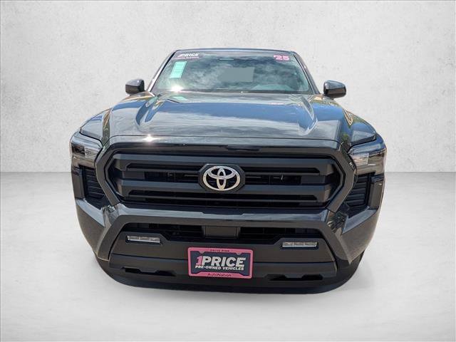 Used 2025 Toyota Tacoma SR5 AWD/4WD image 2