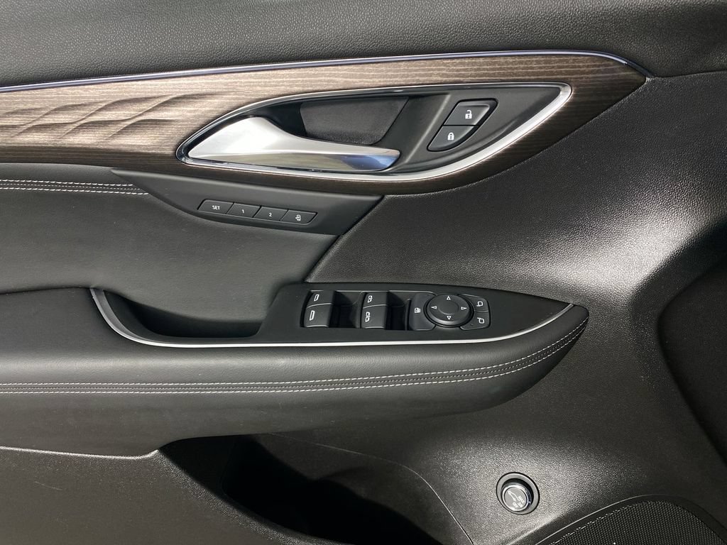 Certified 2023 Buick Envision Avenir FWD image 13