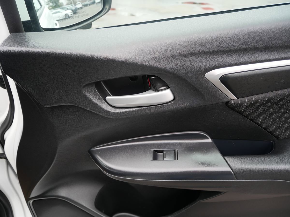 Used 2019 Honda Fit EX image 18