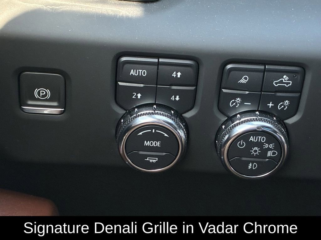 Used 2024 GMC Sierra 2500 Denali Ultimate image 25
