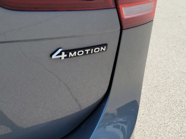 Used 2022 Volkswagen Tiguan SEL R-Line AWD/4WD image 7