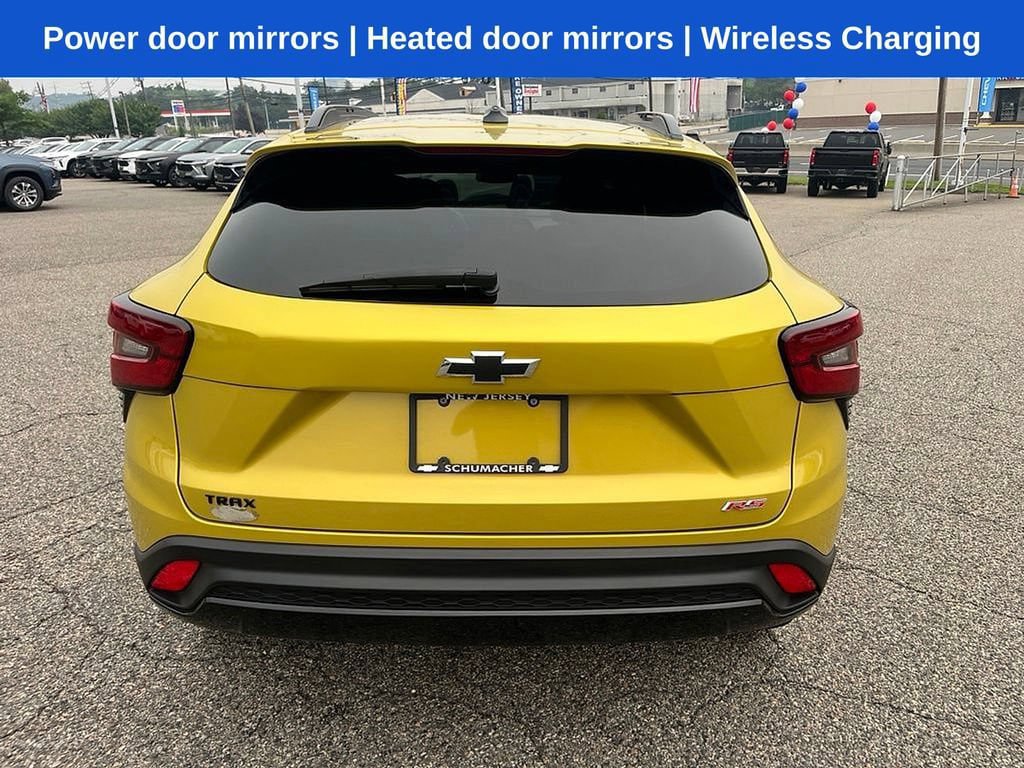 Certified 2024 Chevrolet Trax RS w/ Sunroof Package FWD image 6