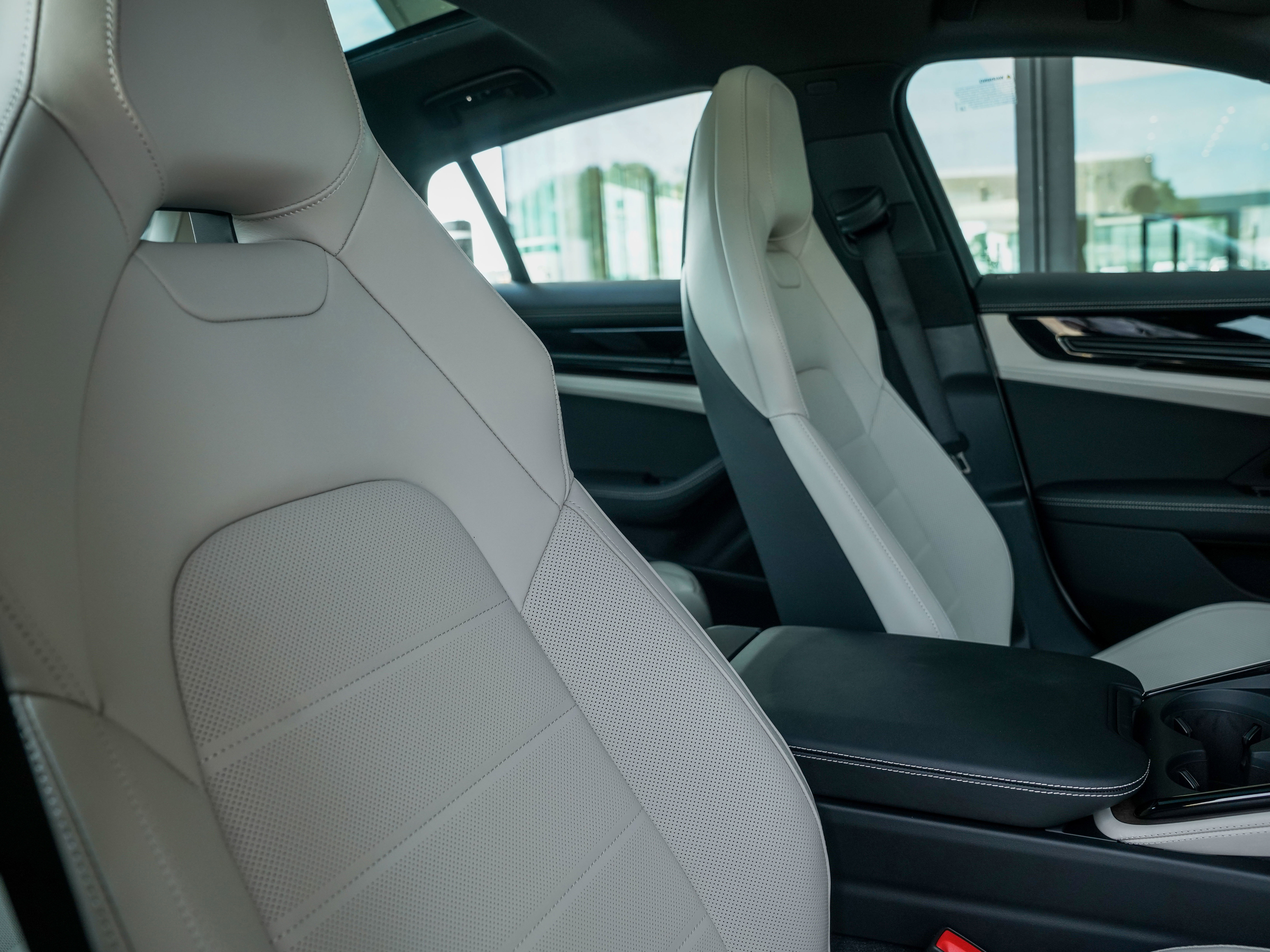 New 2026 Porsche Panamera image 34