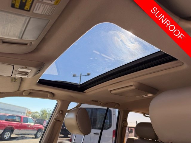 Used 2006 Toyota Land Cruiser w/ Convenience Pkg AWD/4WD image 52