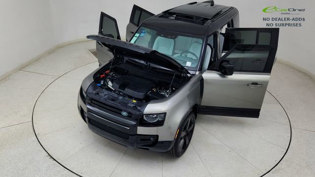 Used 2025 Land Rover Defender 110 X image 89