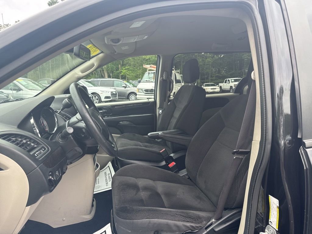 Used 2019 Dodge Grand Caravan SE image 30