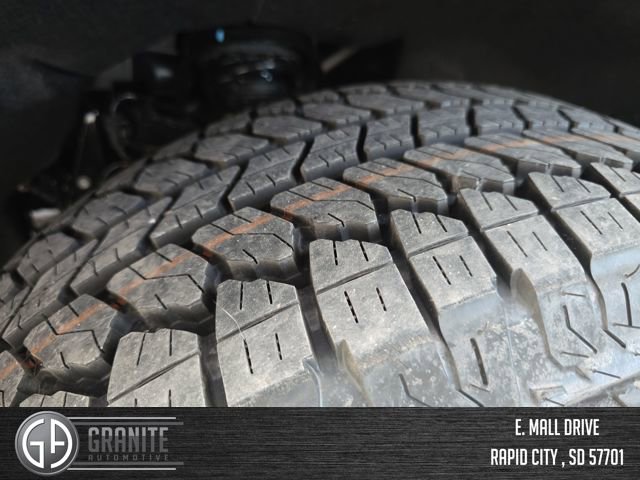 New 2026 GMC Canyon Denali w/ LPO, Denali Black Edition image 27