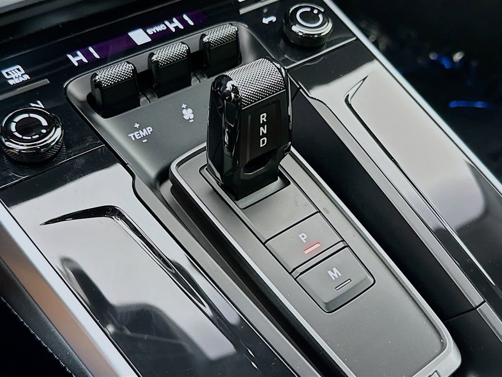 New 2025 Porsche 911 Carrera RWD image 18