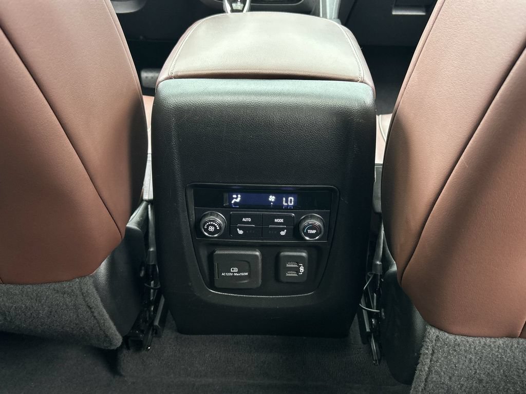 Used 2020 Buick Enclave Avenir w/ Avenir Technology Package FWD image 22