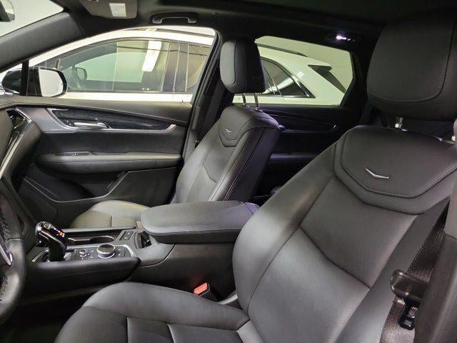 Certified 2023 Cadillac XT5 Premium Luxury FWD image 12