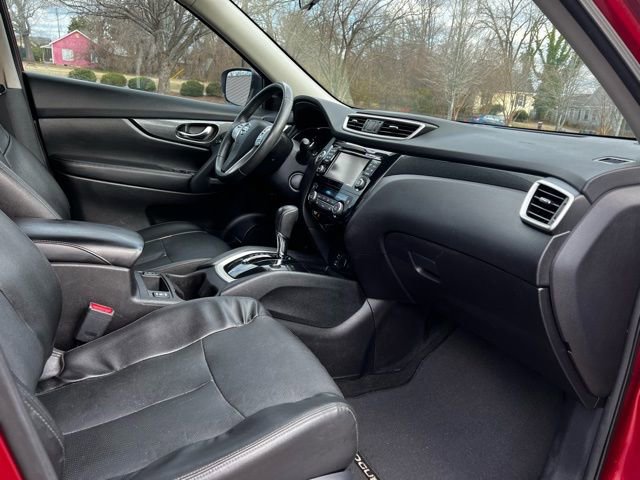 Used 2016 Nissan Rogue SL w/ SL Premium Package image 23
