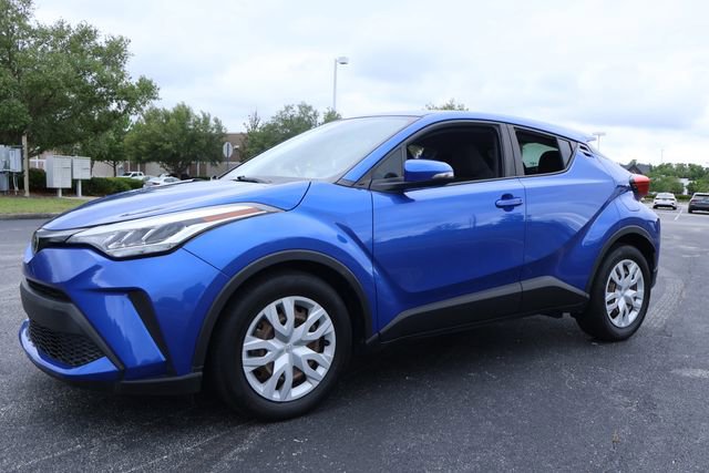 Used 2020 Toyota C-HR LE image 4