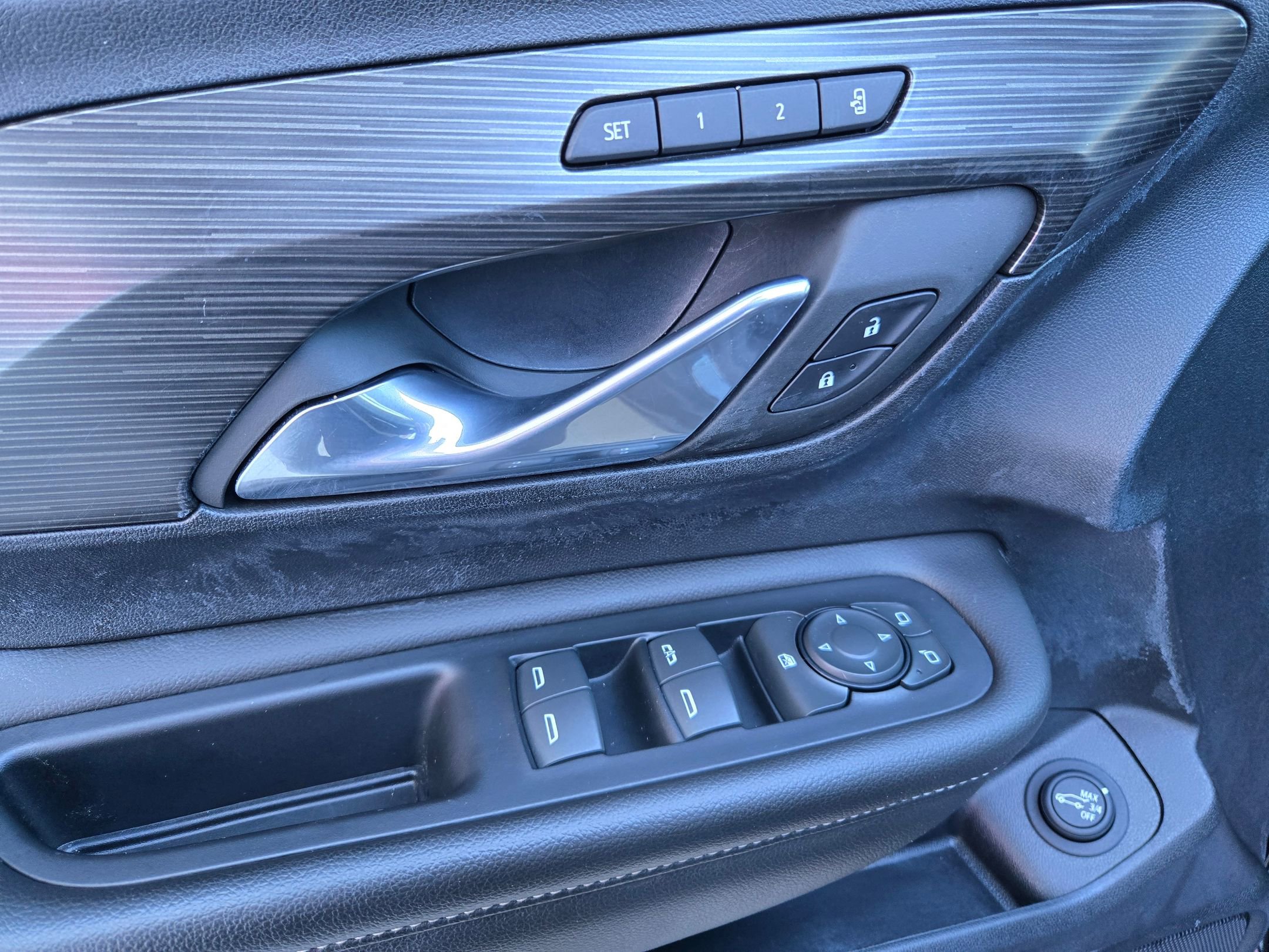 Used 2023 GMC Terrain SLT w/ LPO, Floor Liner Package image 26