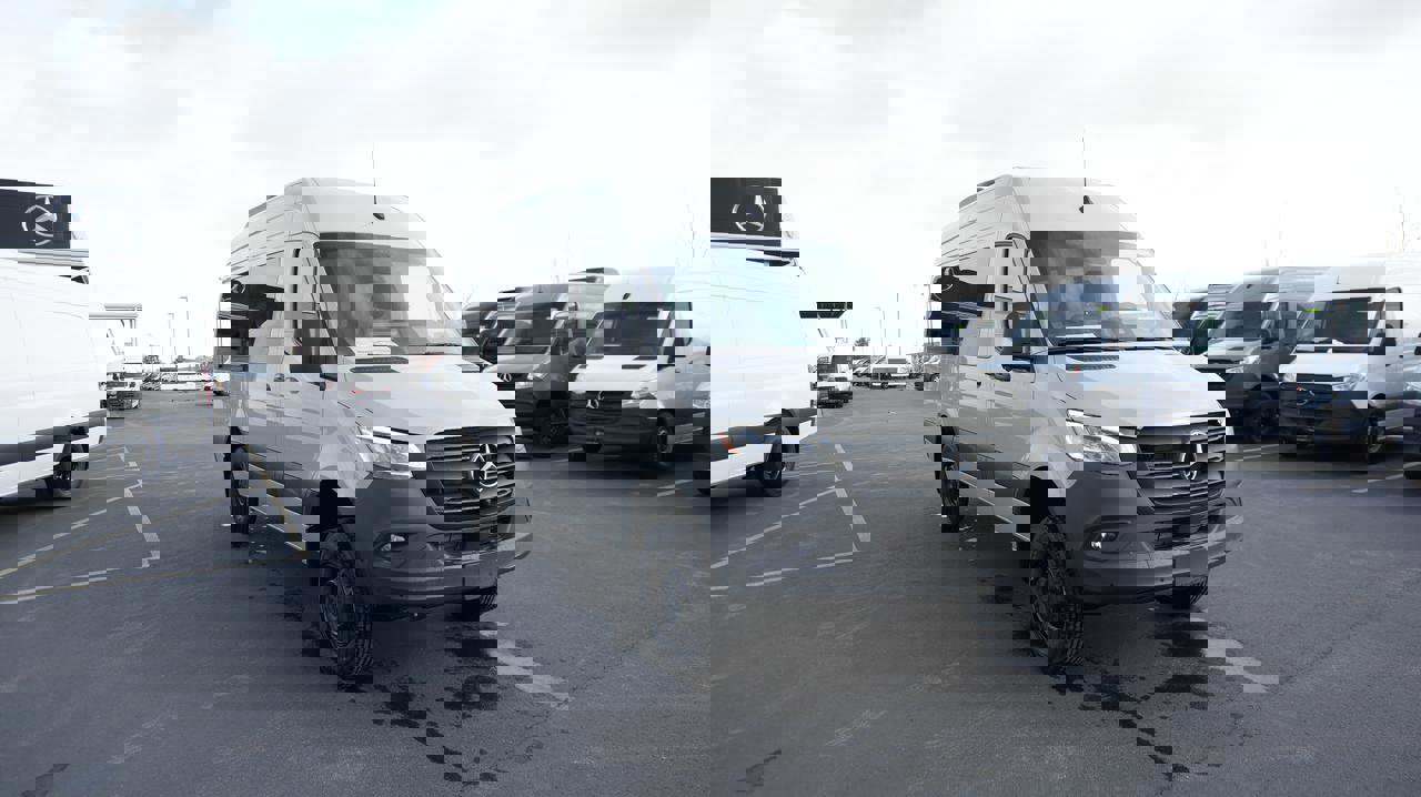 New 2026 Mercedes-Benz Sprinter 2500 image 3