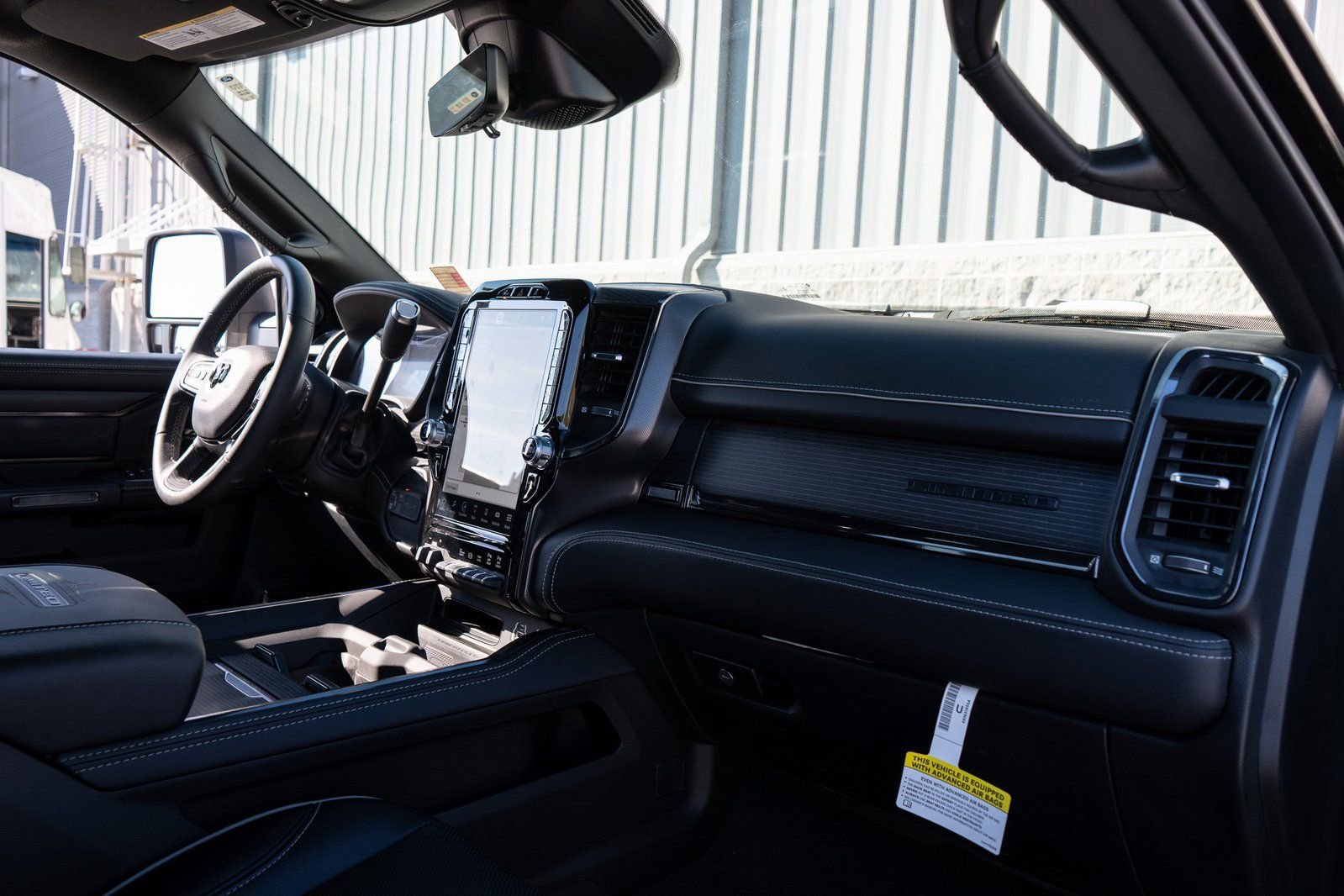 Used 2024 RAM 2500 Limited image 33