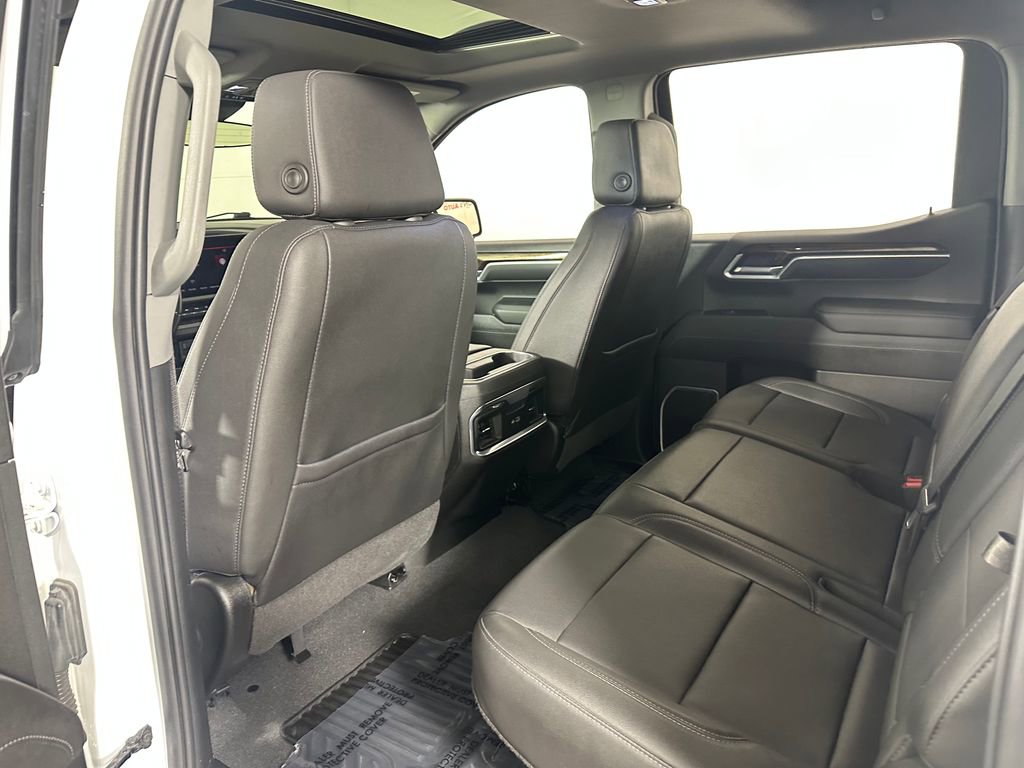 Used 2022 GMC Sierra 1500 Elevation w/ Elevation Premium Package image 23