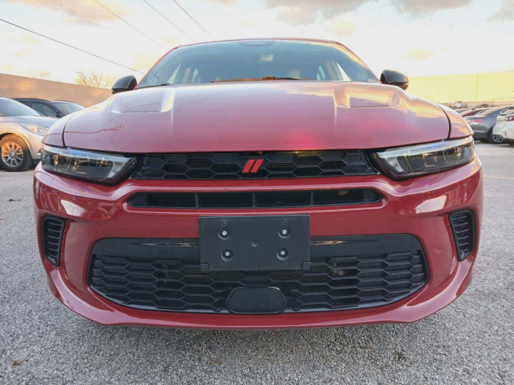 Used 2024 Dodge Hornet GT image 2