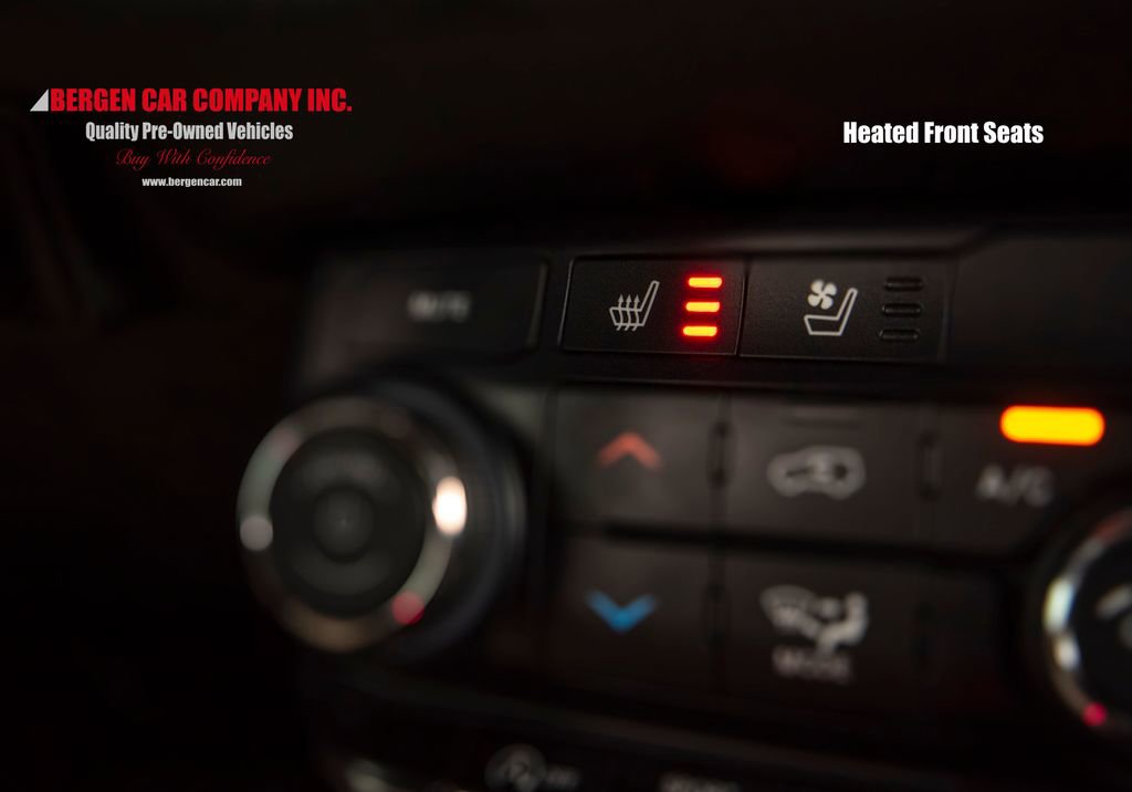 Used 2024 Dodge Durango GT image 27