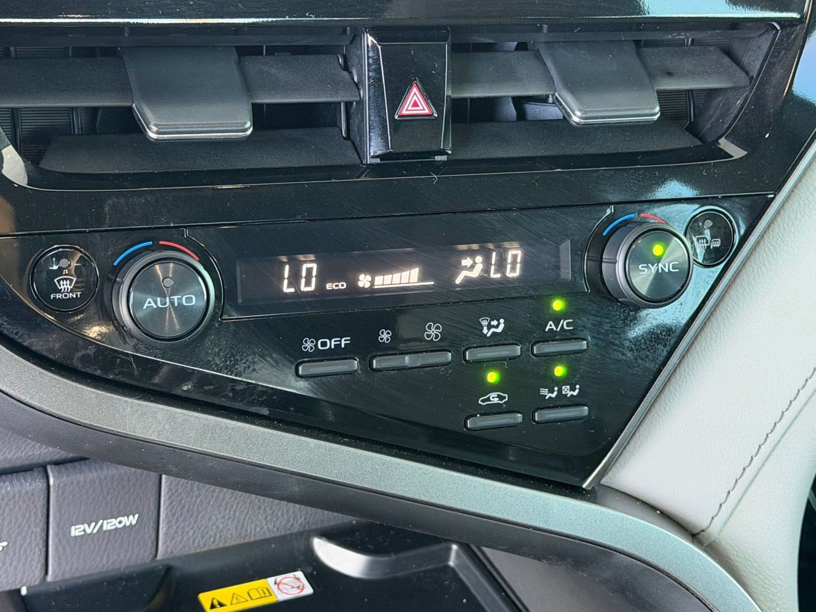 Used 2023 Toyota Camry XLE FWD image 16