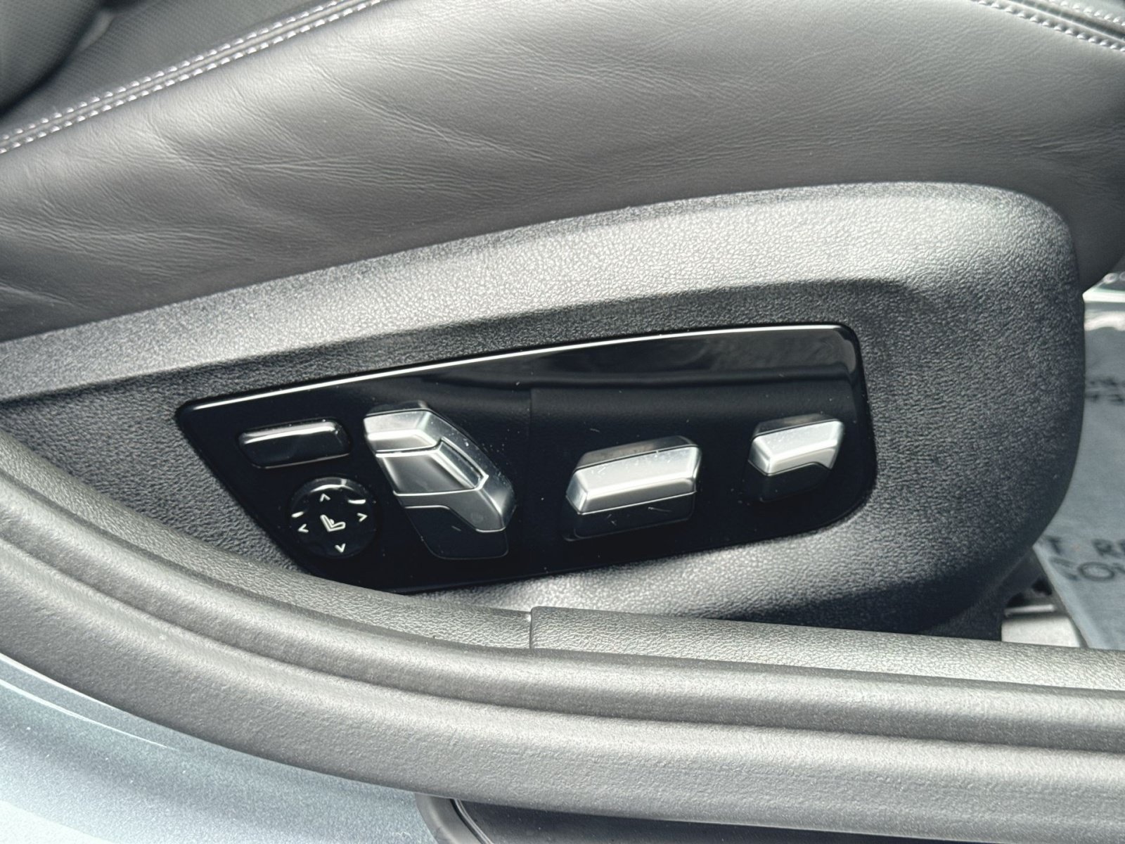Used 2019 BMW M5 w/ Executive Package AWD/4WD image 32