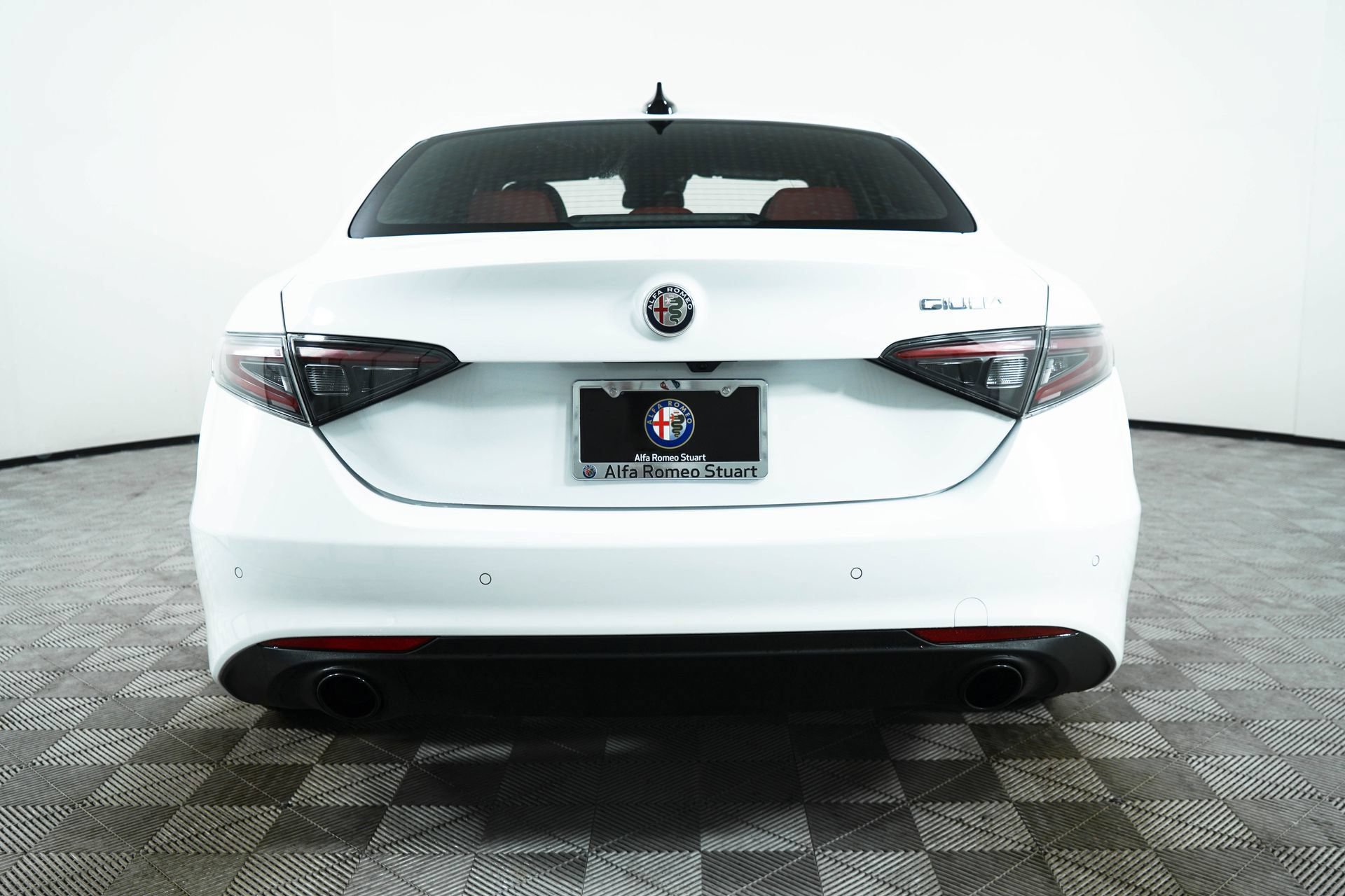 New 2024 Alfa Romeo Giulia Sprint RWD image 6