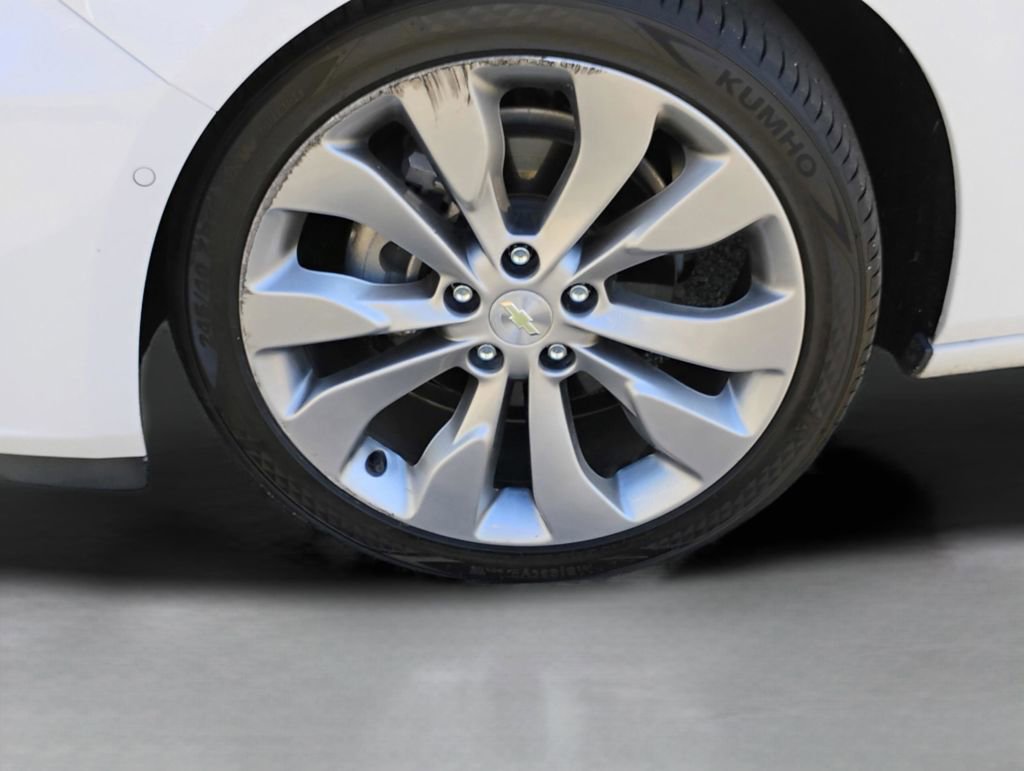 Used 2018 Chevrolet Malibu Premier w/ Premier Sun and Wheel Package image 37