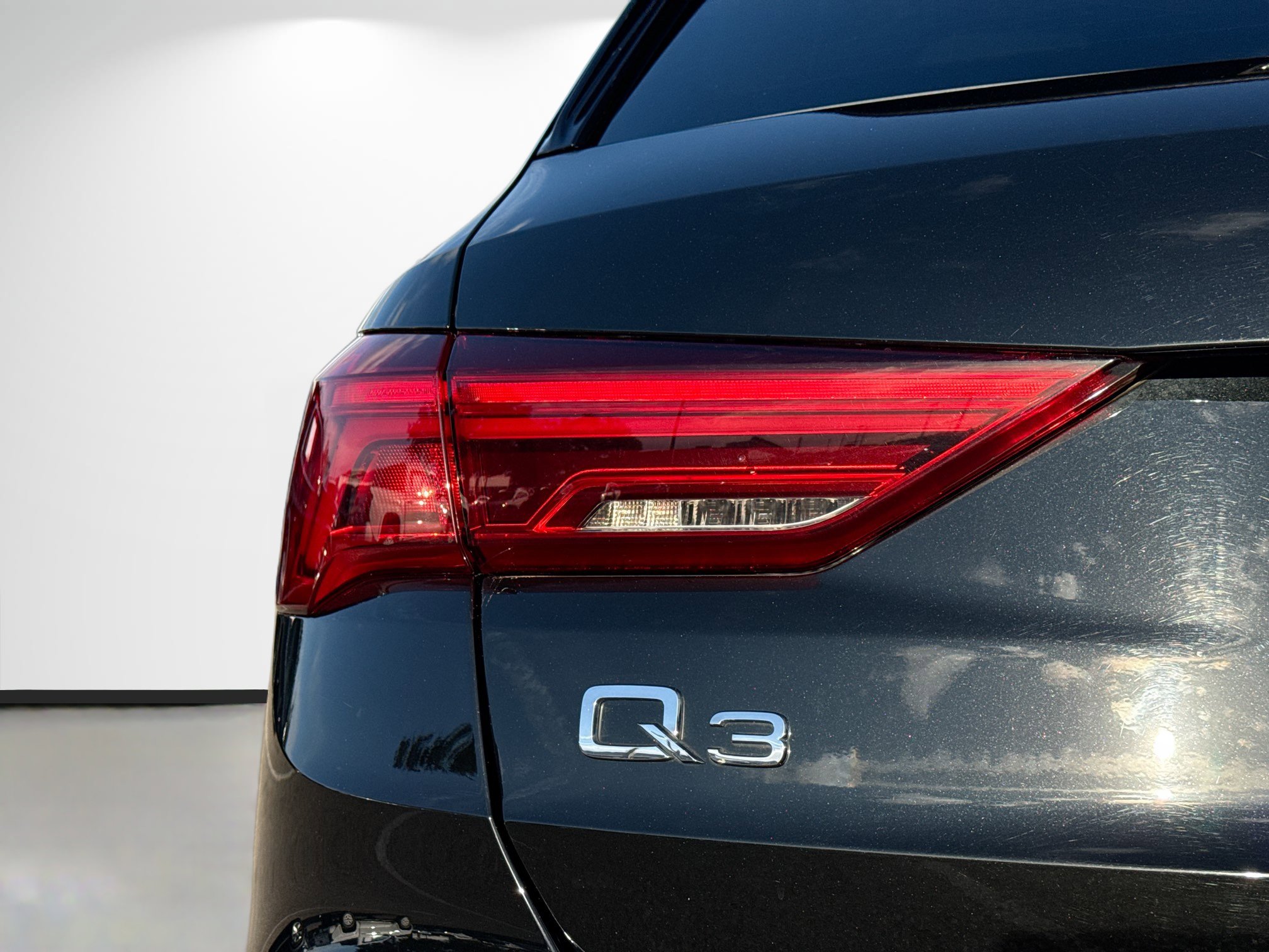 Used 2025 Audi Q3 2.0T Premium image 10