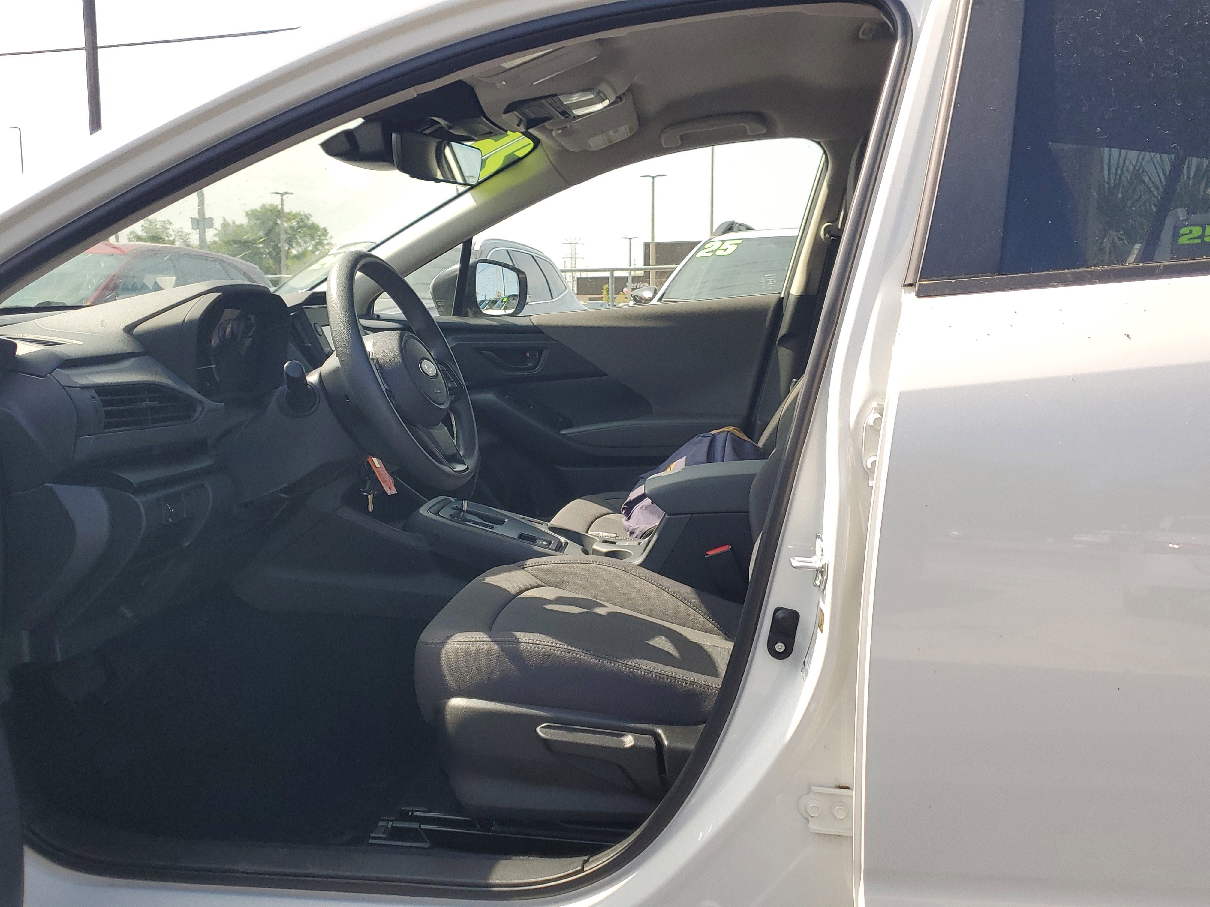 Used 2025 Subaru Crosstrek 2.0i image 19