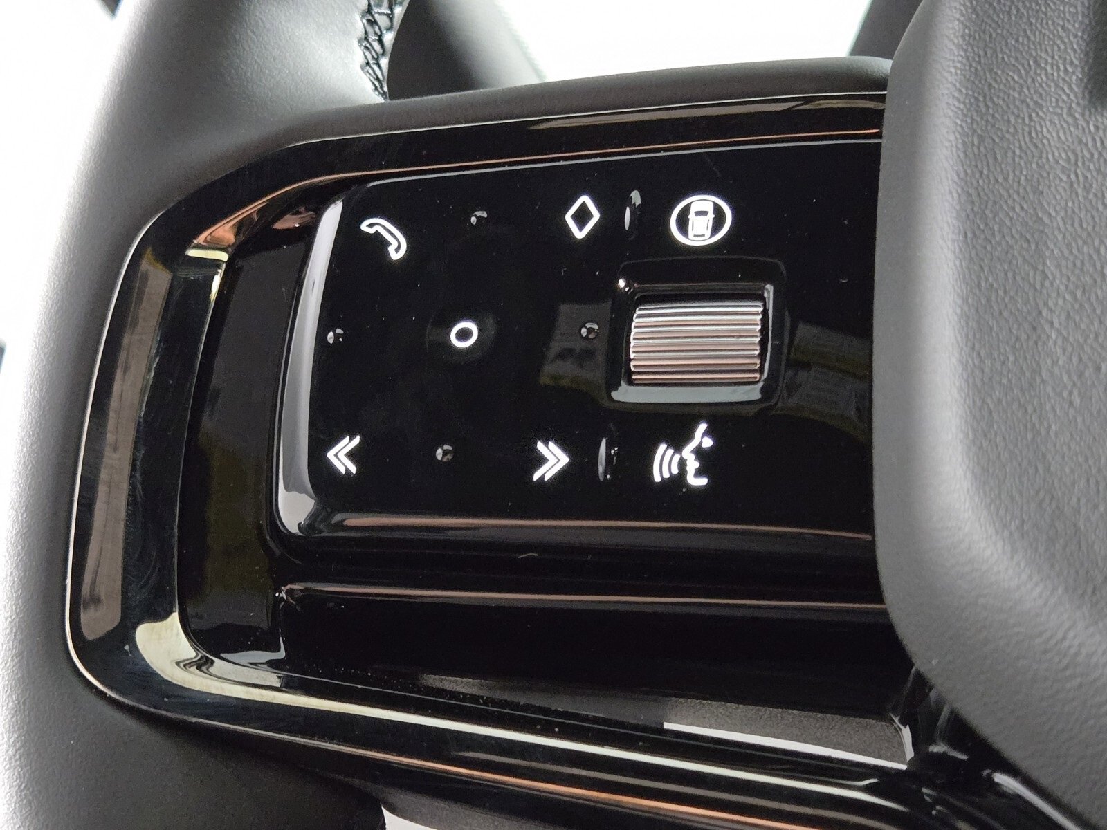New 2026 Land Rover Range Rover Evoque Dynamic SE image 23