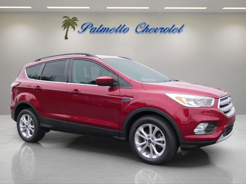 Used 2018 Ford Escape SE w/ SE Sync 3 Package FWD image 1