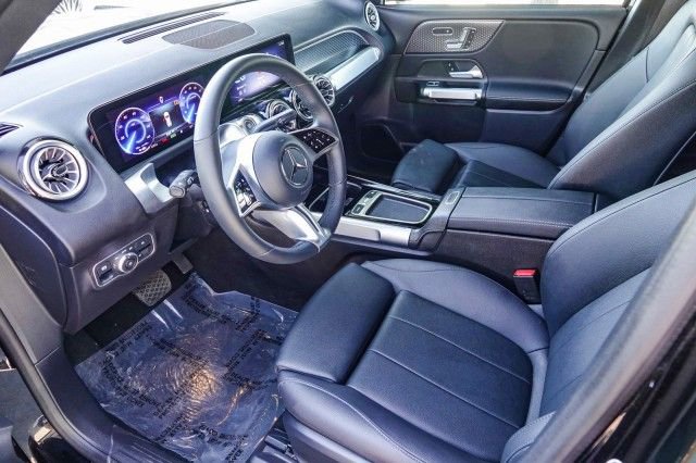 Used 2024 Mercedes-Benz EQB 300 4MATIC image 14