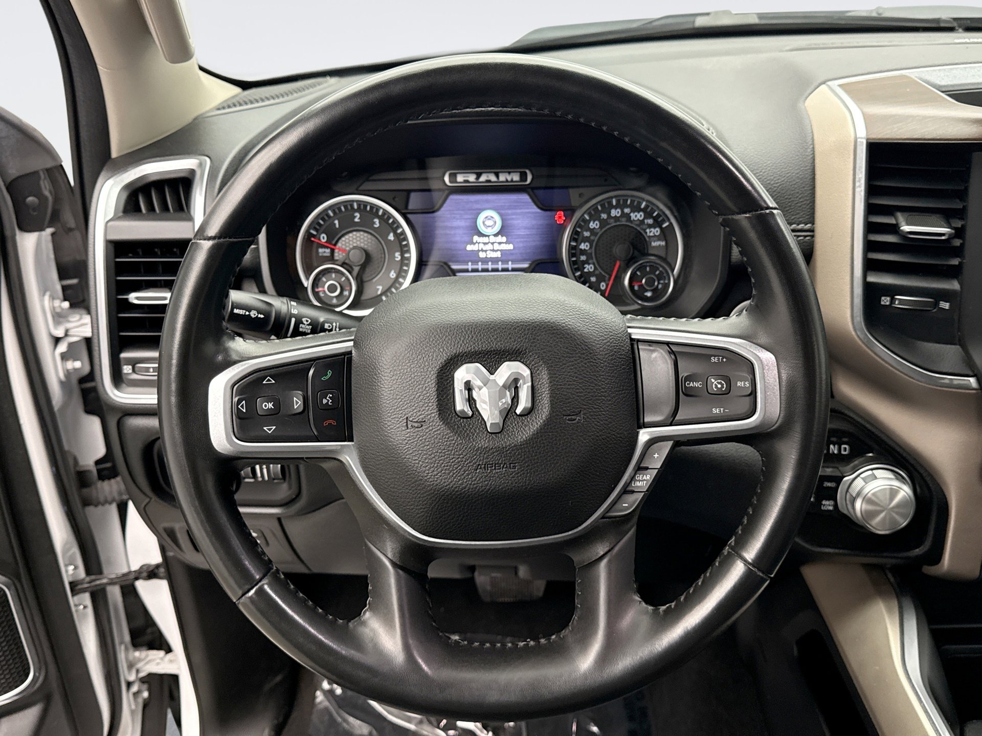 Used 2022 RAM 1500 Laramie image 12