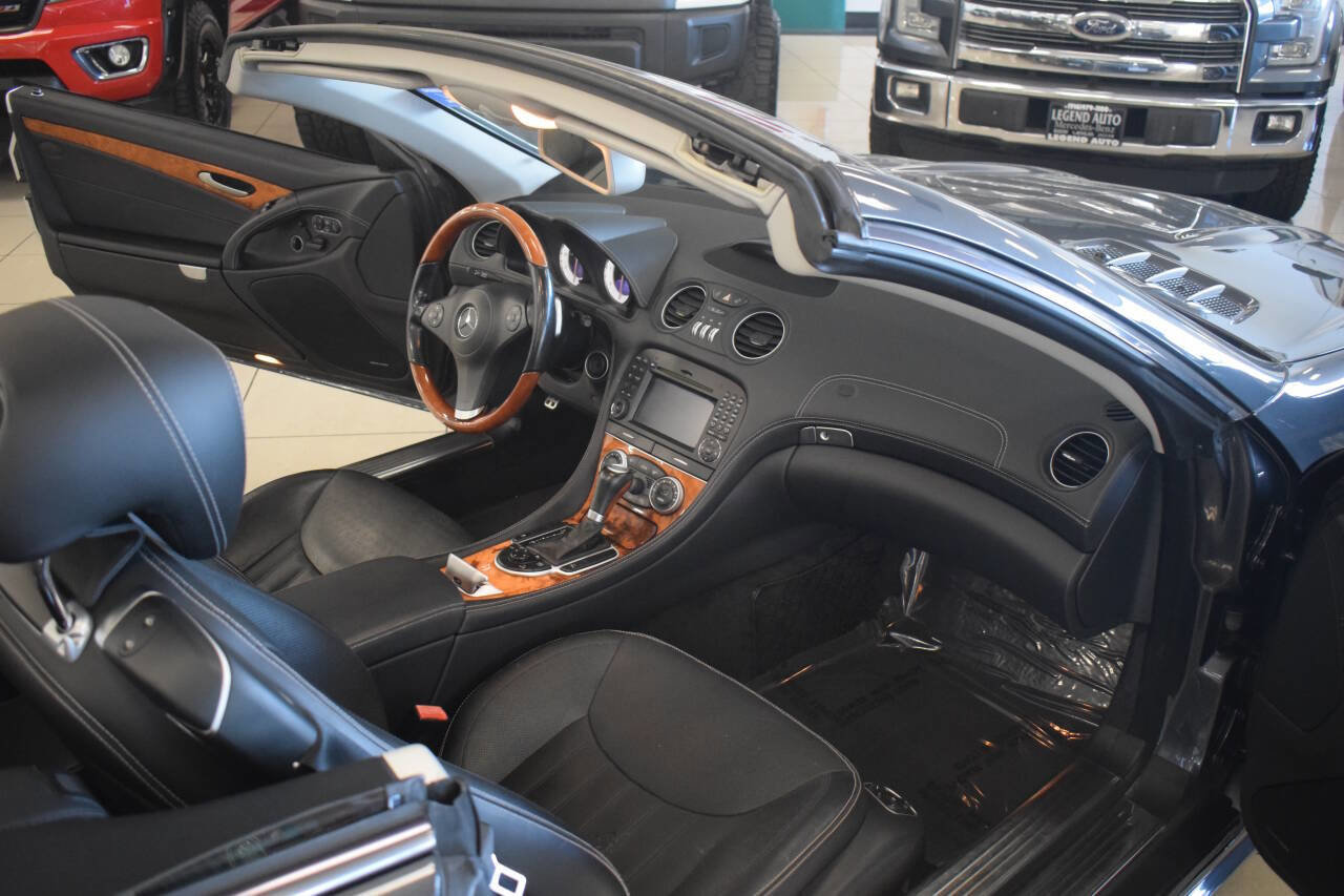 Used 2012 Mercedes-Benz SL 550 image 40