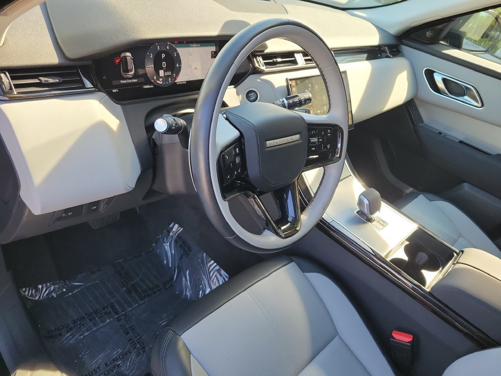 Certified 2025 Land Rover Range Rover Velar S AWD/4WD image 25