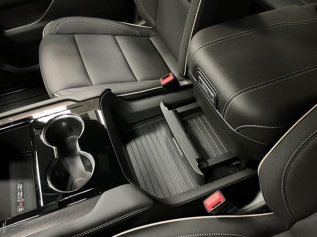 New 2026 GMC Yukon Elevation w/ LPO, Floor Liner Package AWD/4WD image 17
