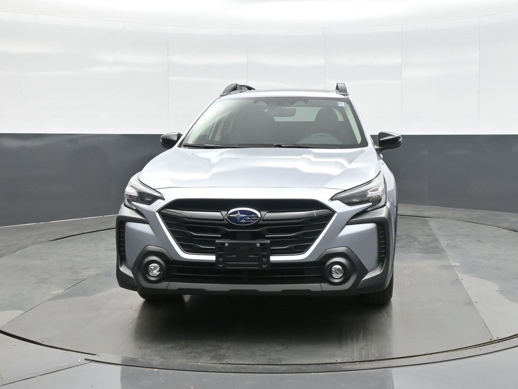 Used 2025 Subaru Outback Onyx Edition XT image 2