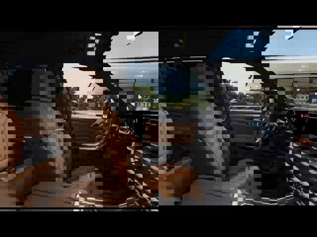 New 2025 BMW X7 M60i w/ Climate Comfort Package image 9