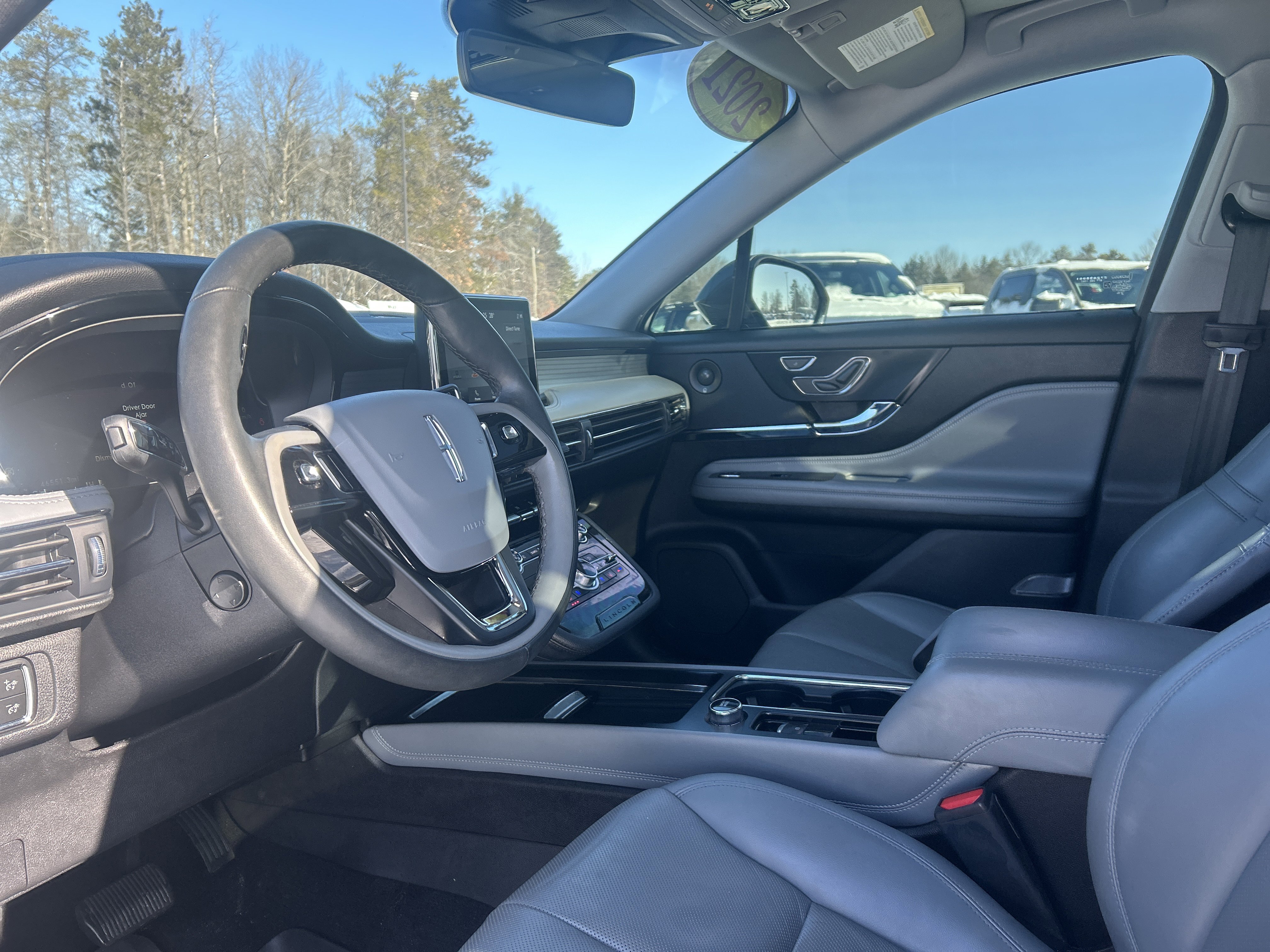 Used 2021 Lincoln Corsair Reserve w/ Equipment Group 201A image 11