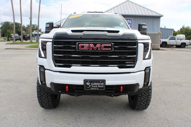 Used 2024 GMC Sierra 2500 AT4 w/ AT4 Premium Plus Package image 2