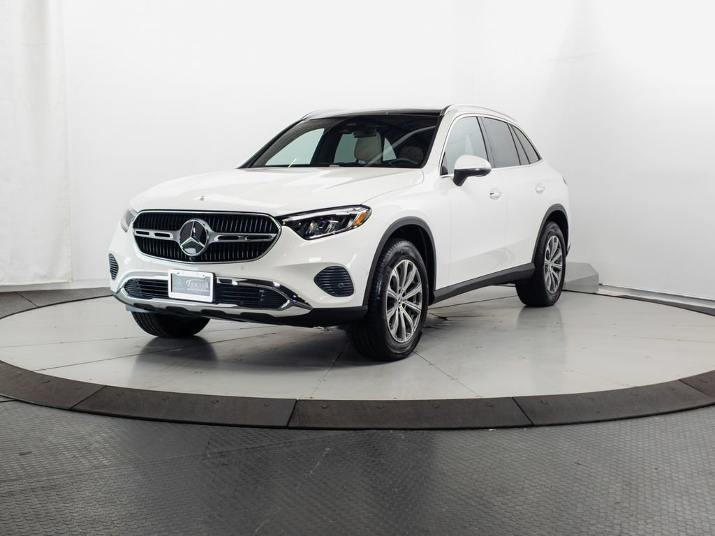 Certified 2026 Mercedes-Benz GLC 300 4MATIC image 3